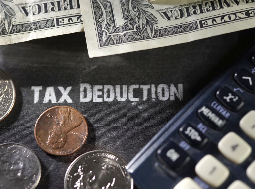 is memory care tax deductible